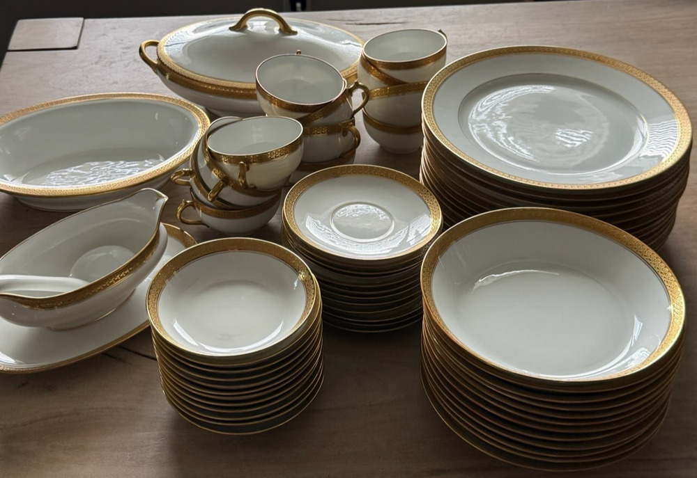 Ch. Field Haviland Limoges France Gold Encrusted Dinner Service for 12/63 pieces